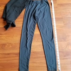 Gray leggings